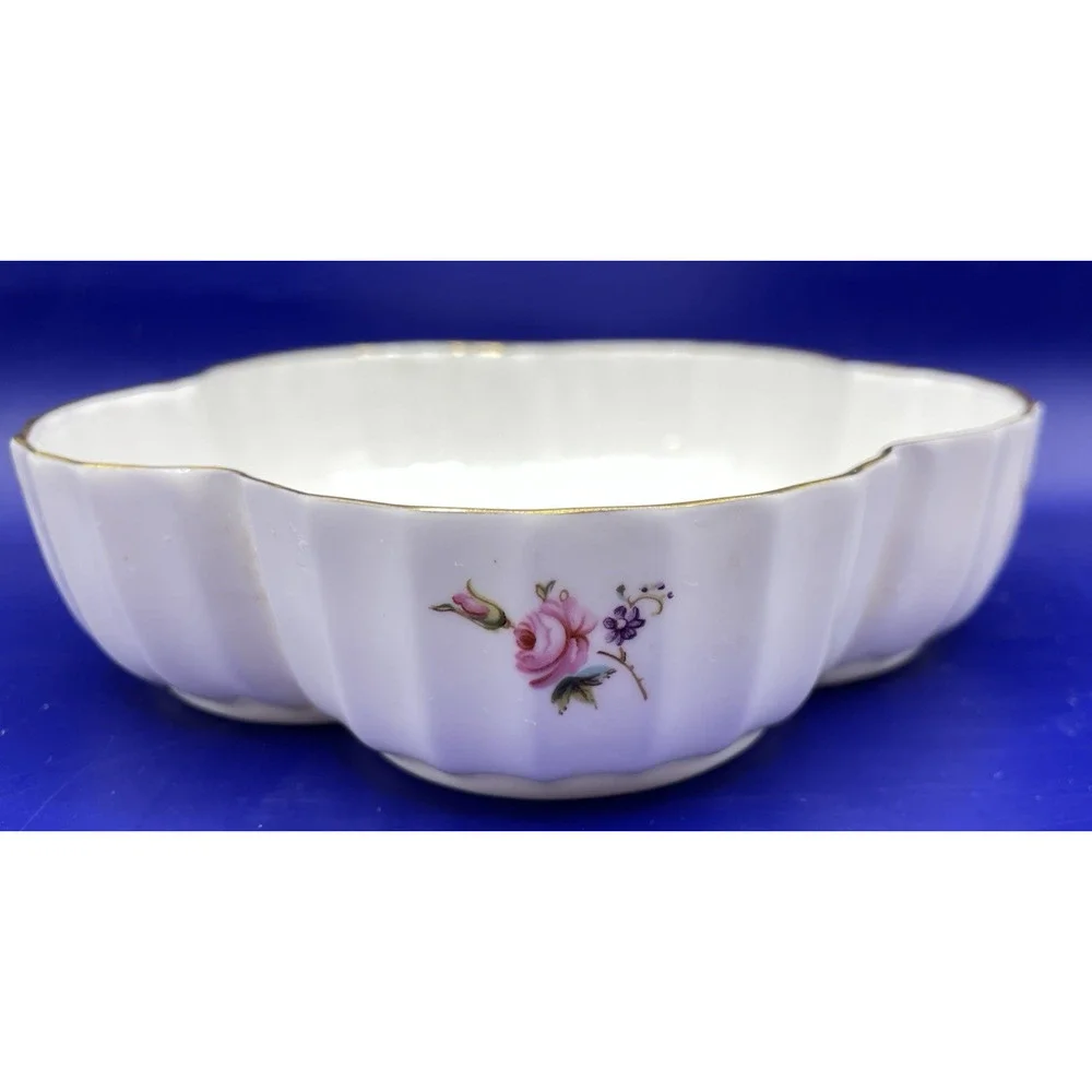 Vintage Royal Worcester Witley Garden Fine Bone China scalloped Dish